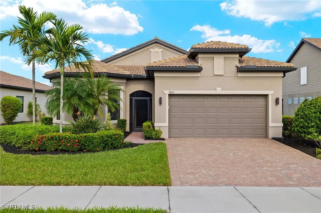 7683 Winding Cypress Drive Naples FL 34114