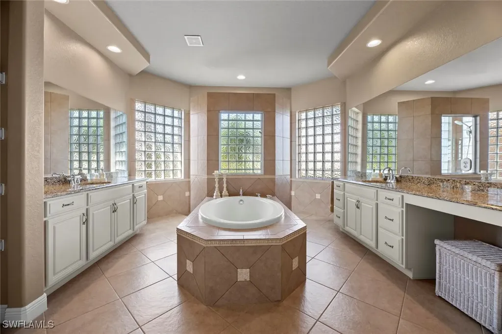 19260 La Serena Drive Estero FL 33967