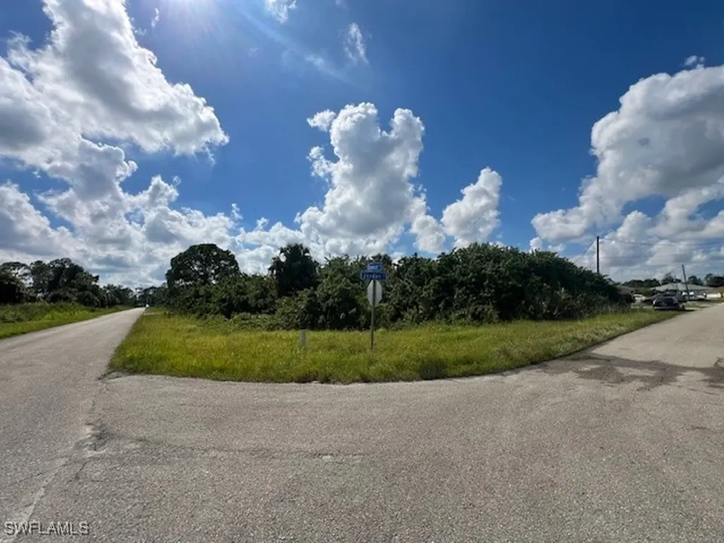 4883 Jordan Avenue Lehigh Acres FL 33973