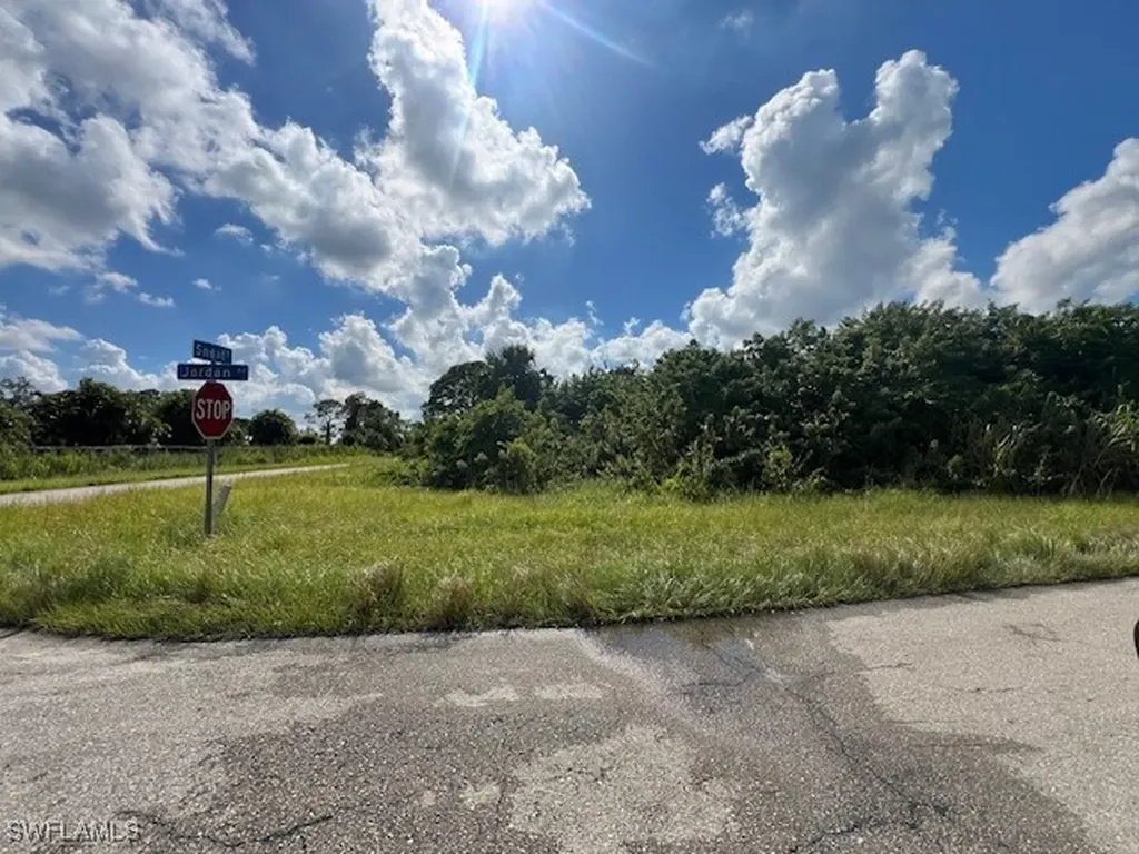 4883 Jordan Avenue Lehigh Acres FL 33973