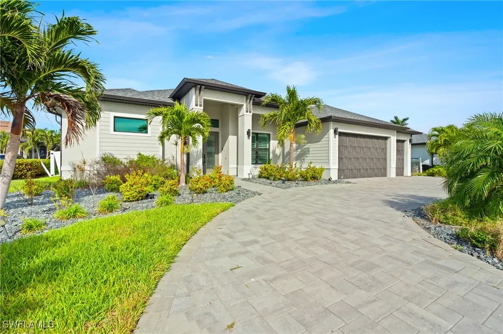 1521 SW 43rd Lane Cape Coral FL 33914