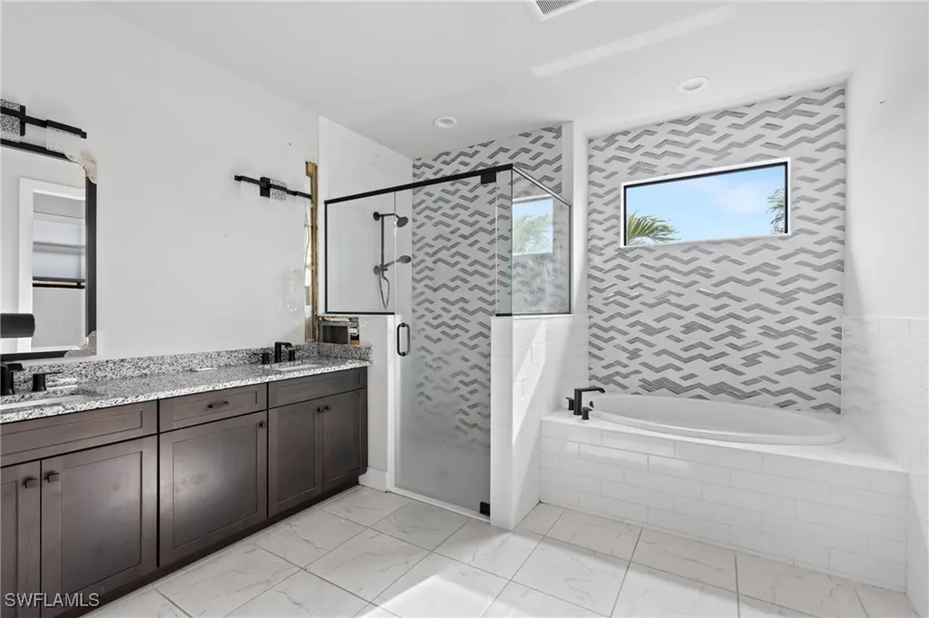 1521 SW 43rd Lane Cape Coral FL 33914