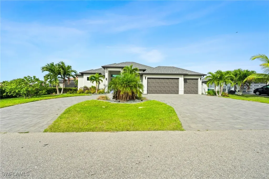 1521 SW 43rd Lane Cape Coral FL 33914
