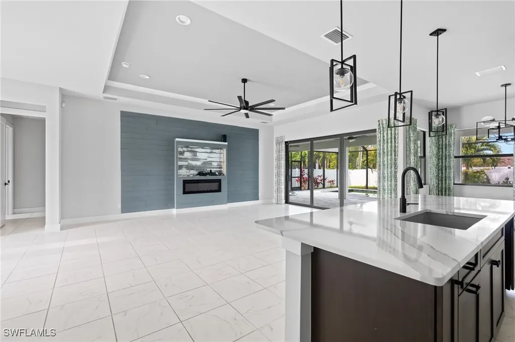 1521 SW 43rd Lane Cape Coral FL 33914