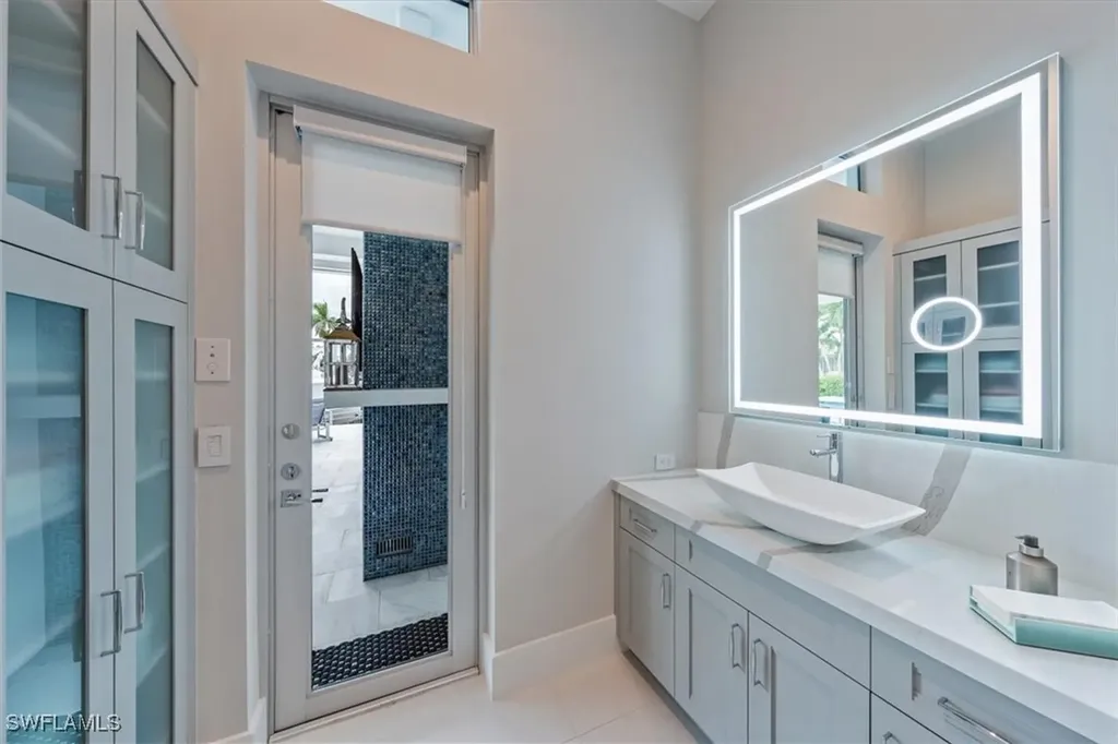 2130 Snook Drive Naples FL 34102