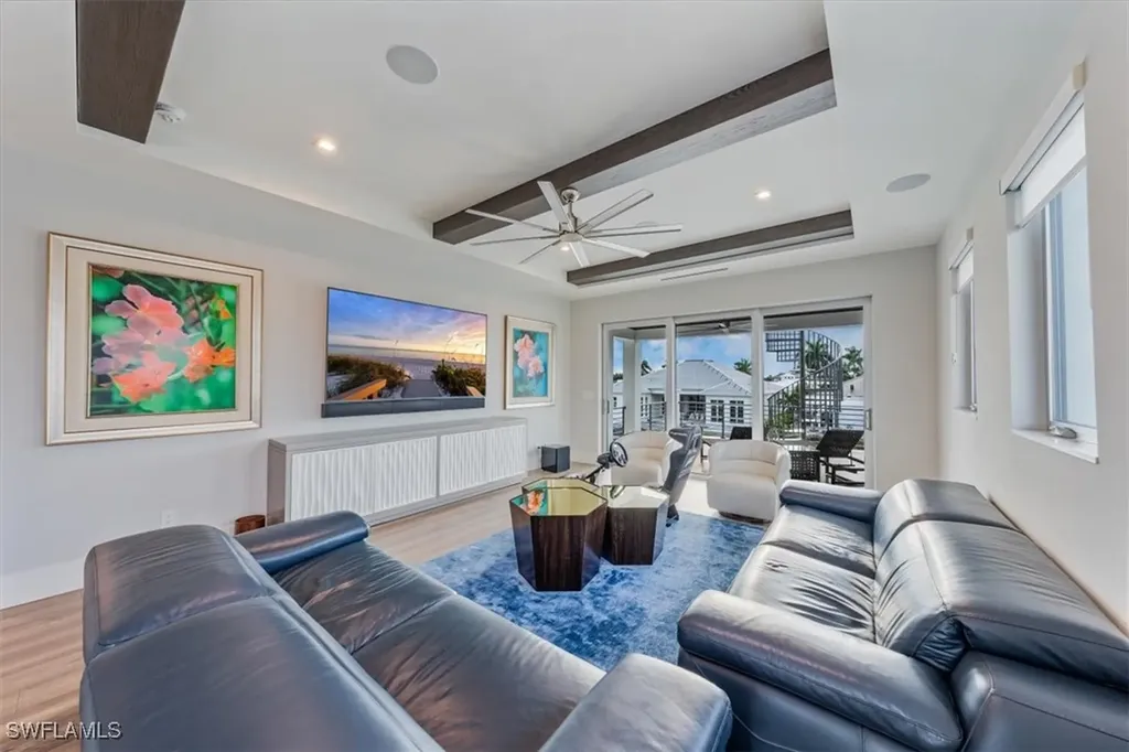 2130 Snook Drive Naples FL 34102