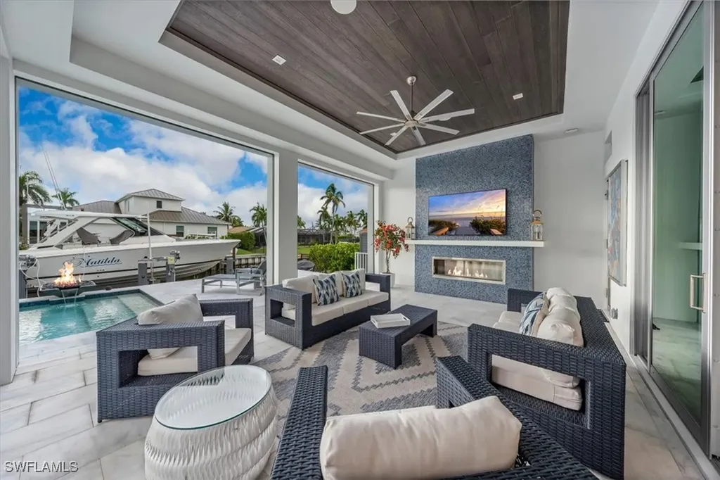 2130 Snook Drive Naples FL 34102