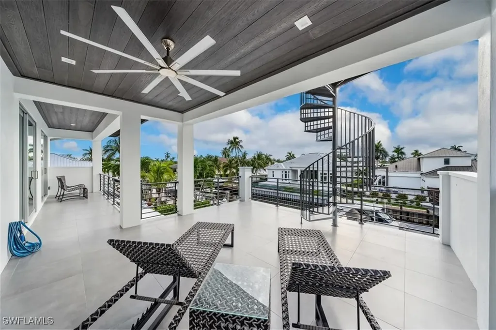 2130 Snook Drive Naples FL 34102