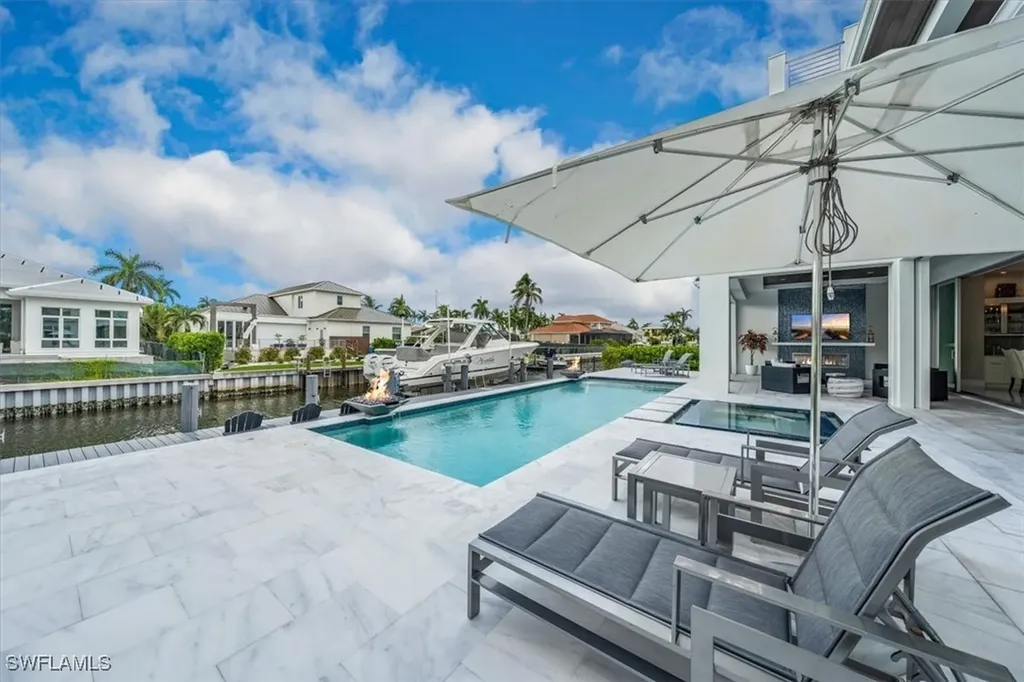 2130 Snook Drive Naples FL 34102
