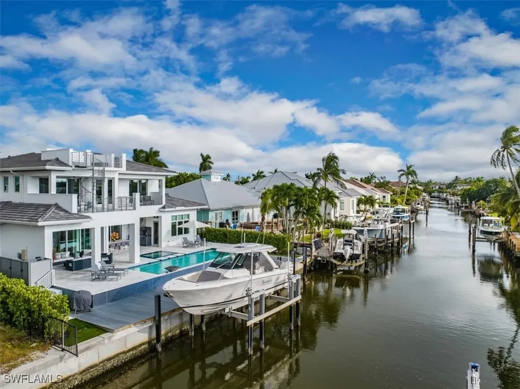 2130 Snook Drive Naples FL 34102