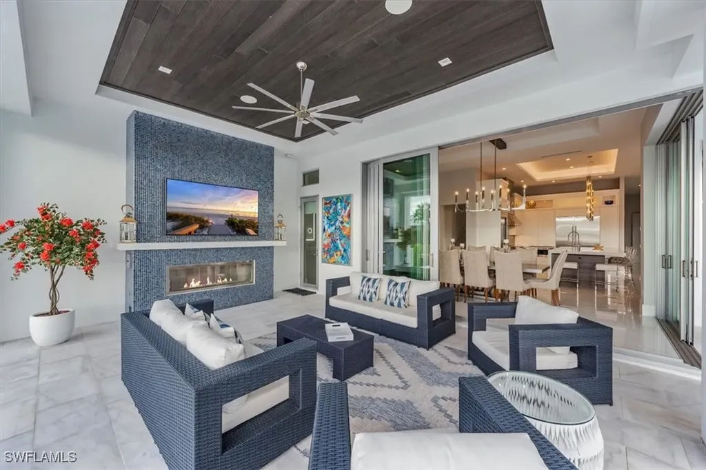 2130 Snook Drive Naples FL 34102