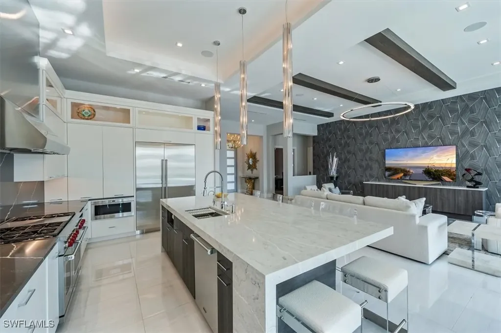 2130 Snook Drive Naples FL 34102