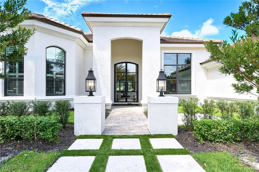 6639 Glen Arbor Way Naples FL 34119