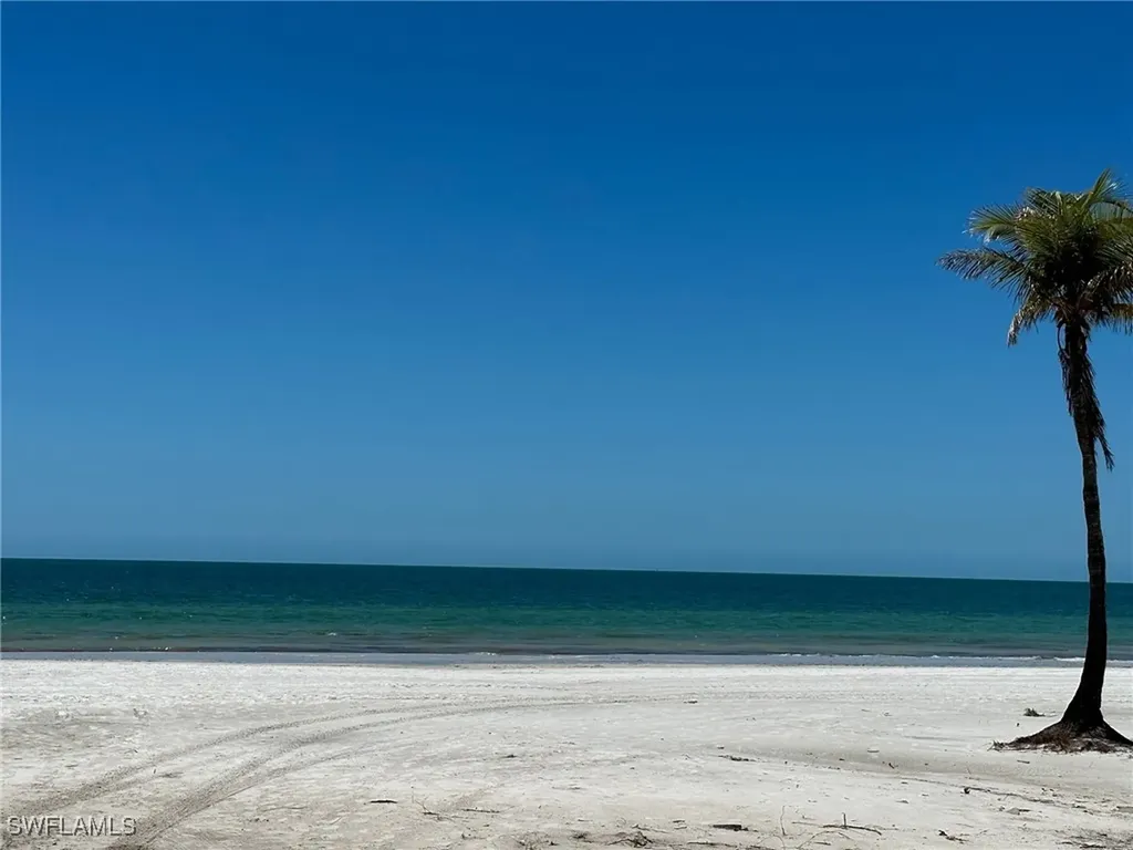 110 Bayview Avenue Fort Myers Beach FL 33931