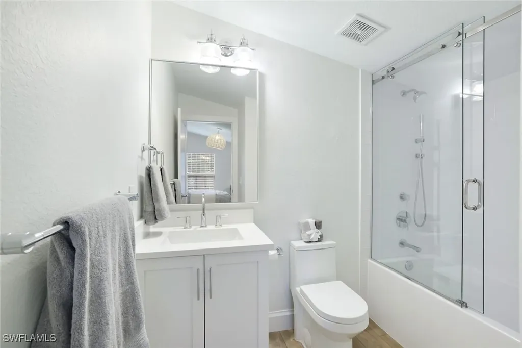 3555 Avion Woods Court Naples FL 34104