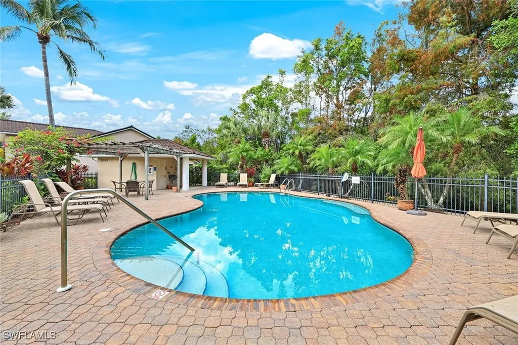 3555 Avion Woods Court Naples FL 34104