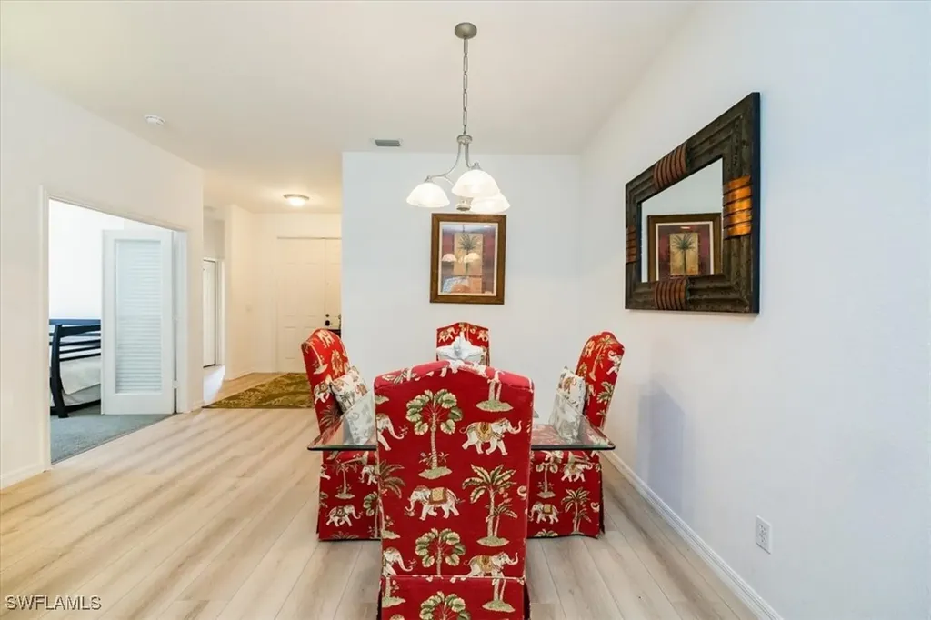 7817 Stratford Drive Naples FL 34104