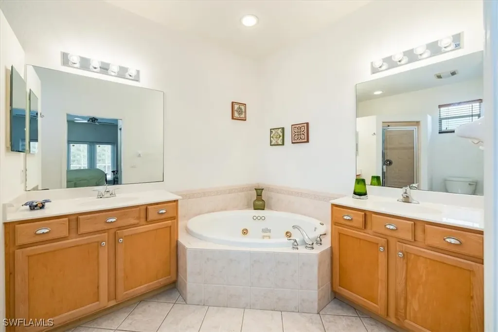 7817 Stratford Drive Naples FL 34104