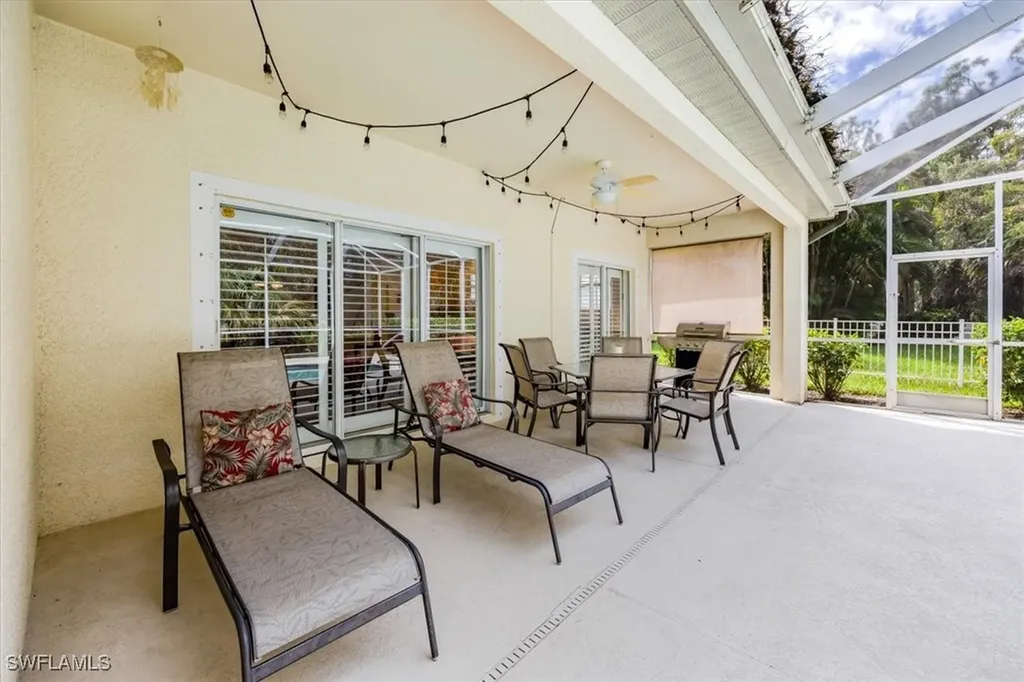 7817 Stratford Drive Naples FL 34104