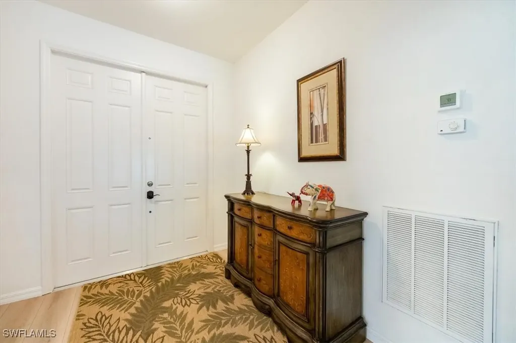 7817 Stratford Drive Naples FL 34104
