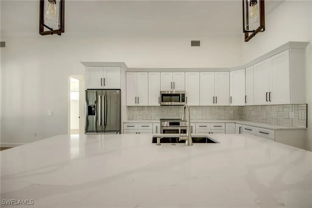 2627 SW 52nd Lane Cape Coral FL 33914