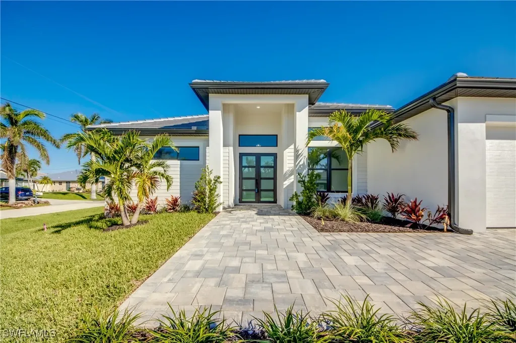2627 SW 52nd Lane Cape Coral FL 33914