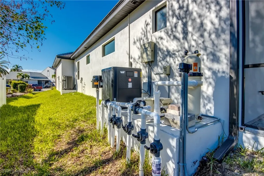 2627 SW 52nd Lane Cape Coral FL 33914
