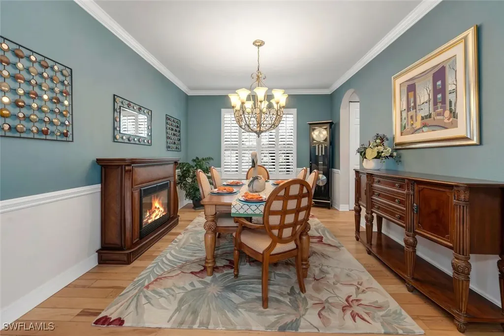 6863 Del Mar Terrace Naples FL 34105