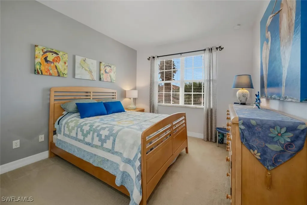 6863 Del Mar Terrace Naples FL 34105