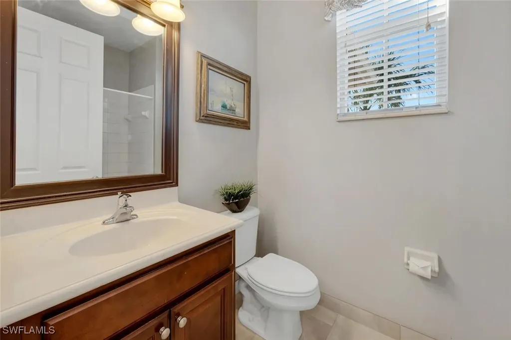 6863 Del Mar Terrace Naples FL 34105