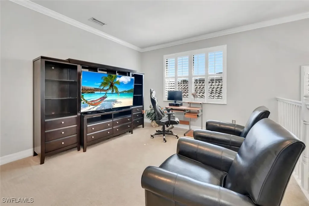 6863 Del Mar Terrace Naples FL 34105