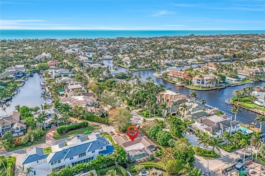 2125 Marina Drive Naples FL 34102