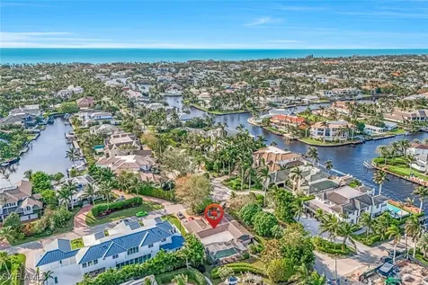 2125 Marina Drive Naples FL 34102