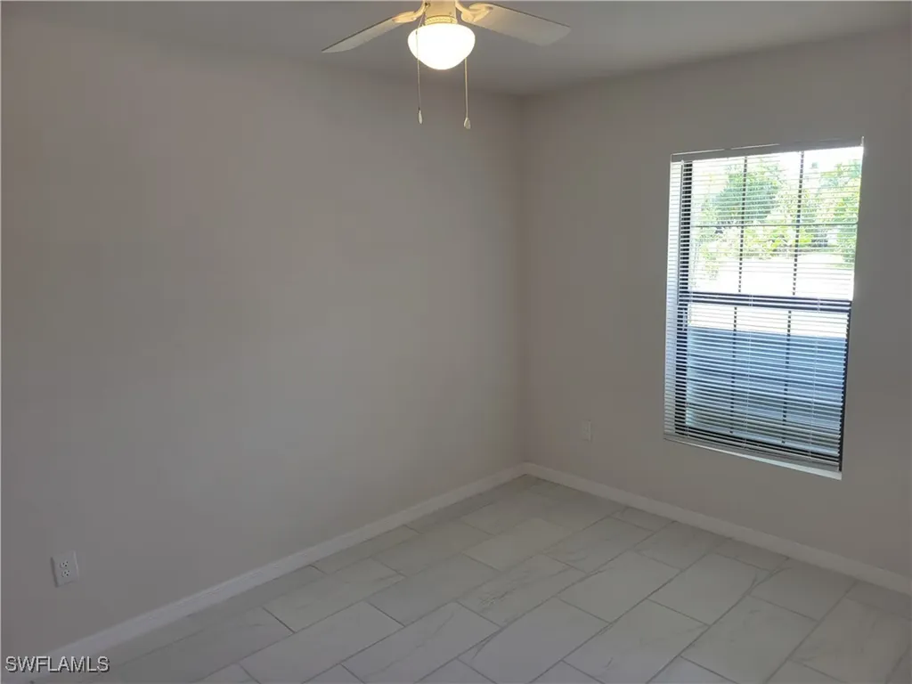 1138/1140 SE 9th Court Cape Coral FL 33990