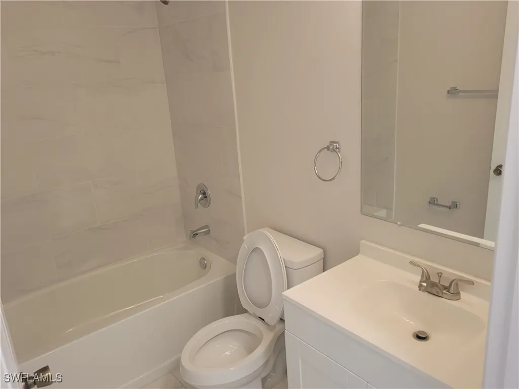 1138/1140 SE 9th Court Cape Coral FL 33990