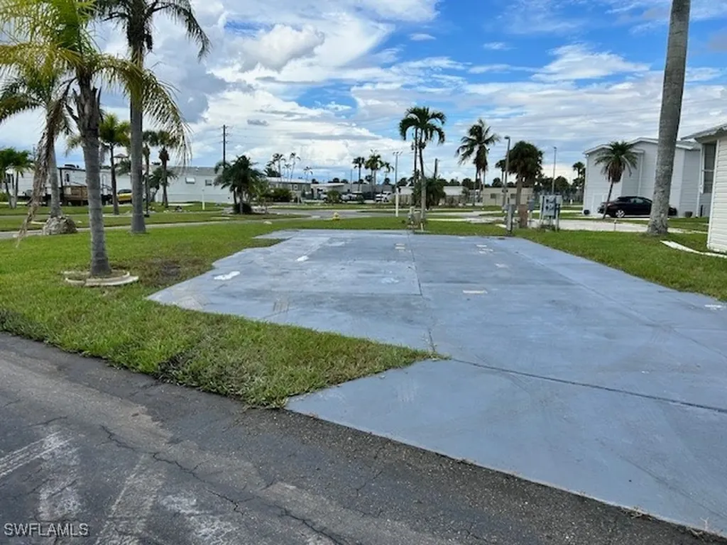 19681 Summerlin Road K-579 Fort Myers FL 33908