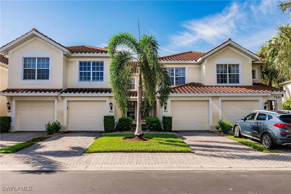 1325 Henley Street Naples FL 34105