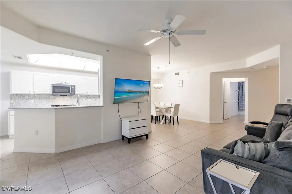 1325 Henley Street Naples FL 34105
