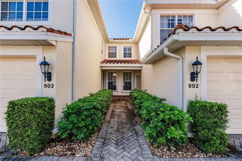 1325 Henley Street Naples FL 34105