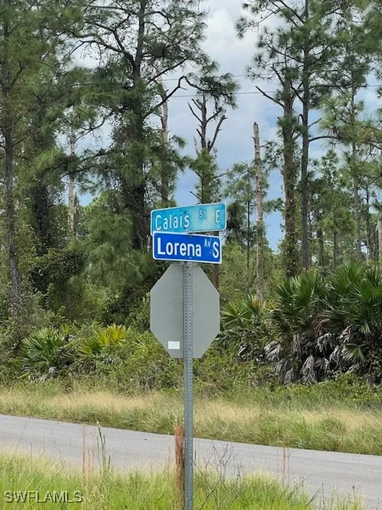 850 Calais Street E Lehigh Acres FL 33974