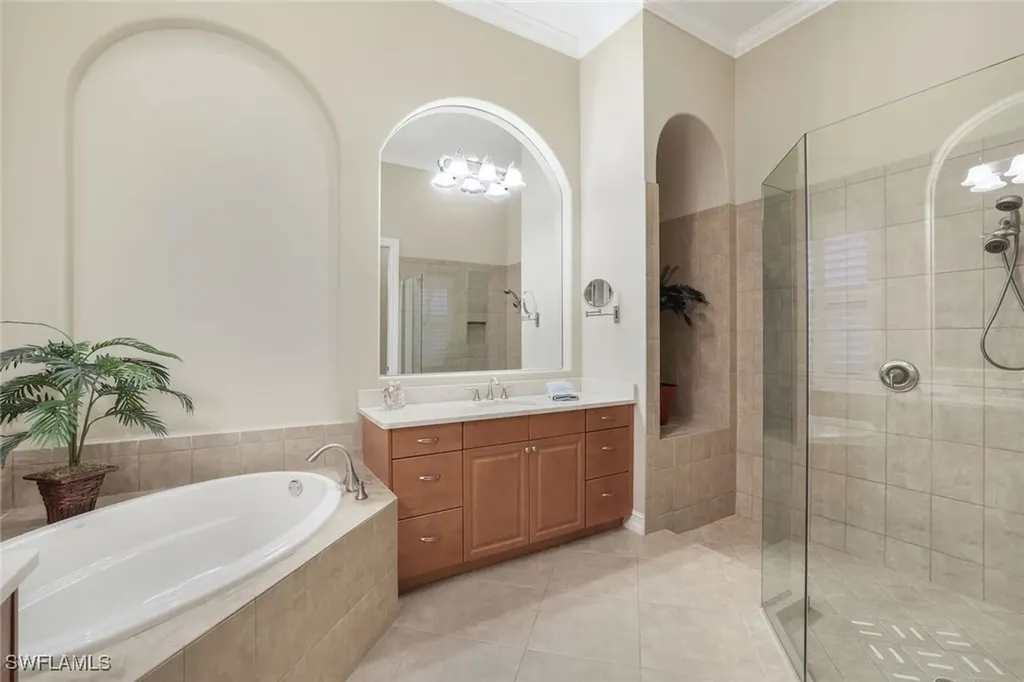 7466 Martinique Terrace Naples FL 34113