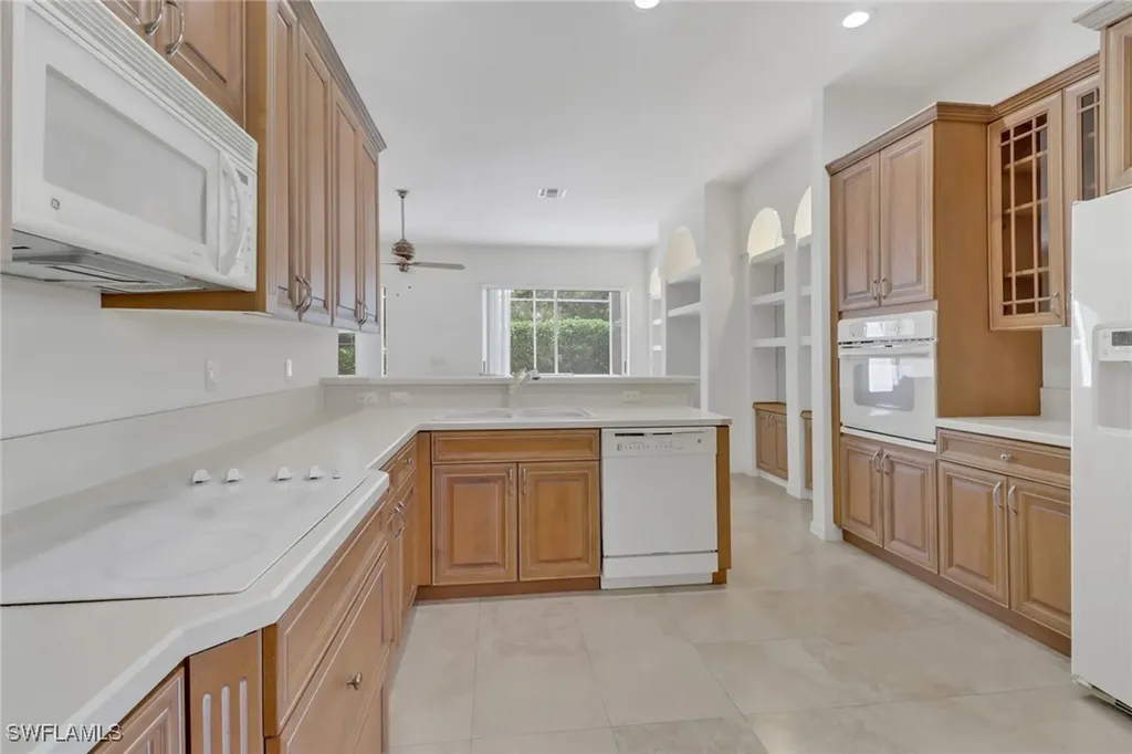 9246 Springview Loop Estero FL 33928