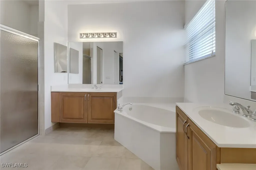 9246 Springview Loop Estero FL 33928