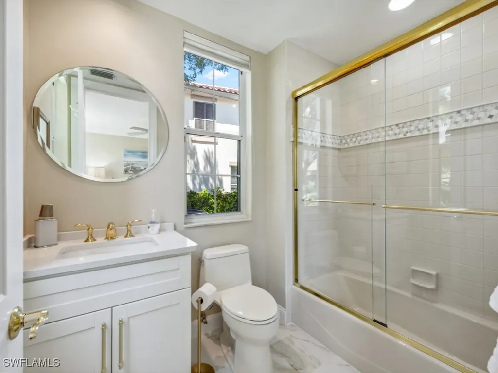 241 Colonade Circle Naples FL 34103