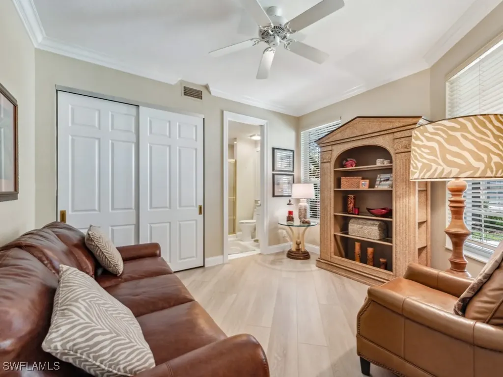 241 Colonade Circle Naples FL 34103
