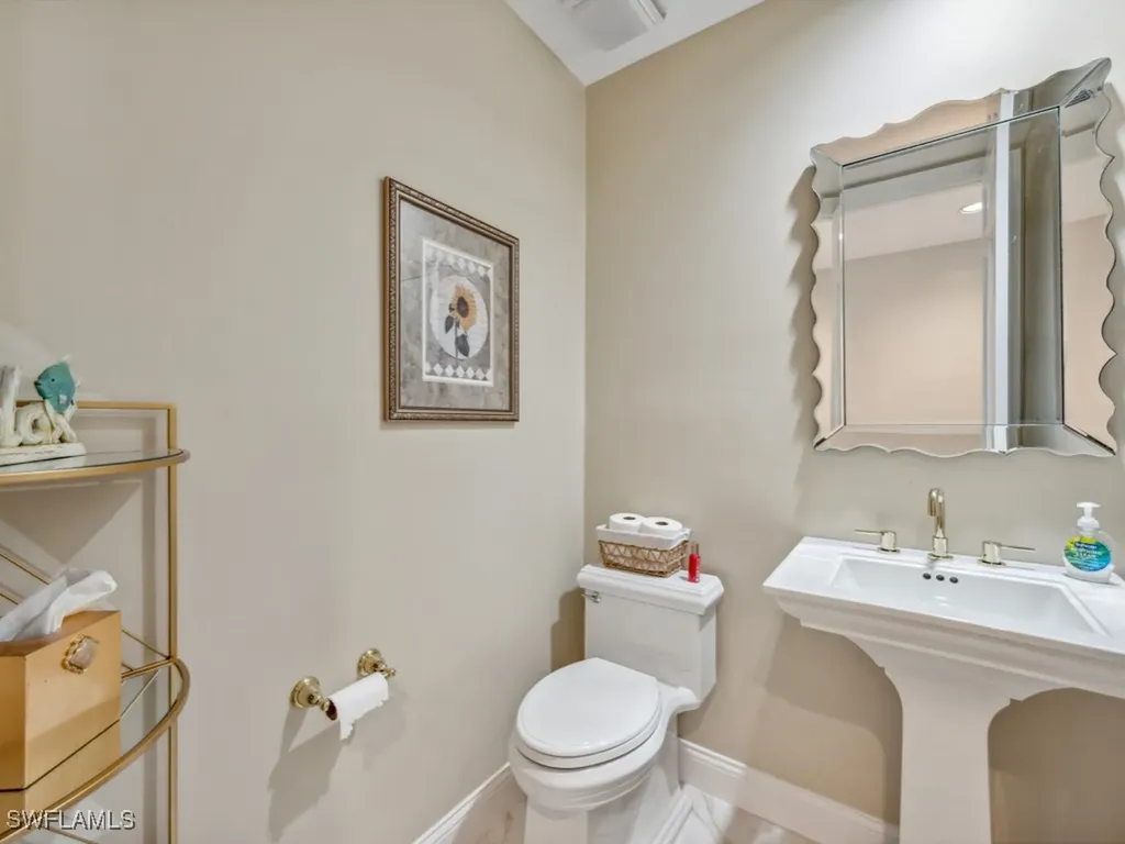 241 Colonade Circle Naples FL 34103