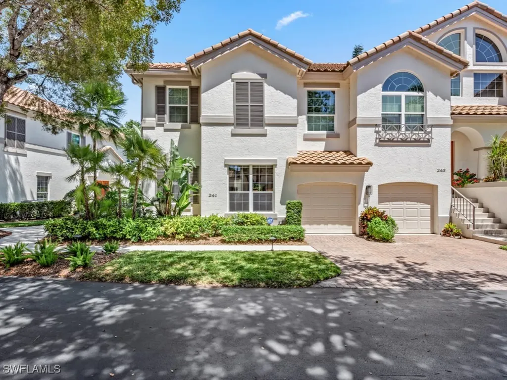 241 Colonade Circle Naples FL 34103
