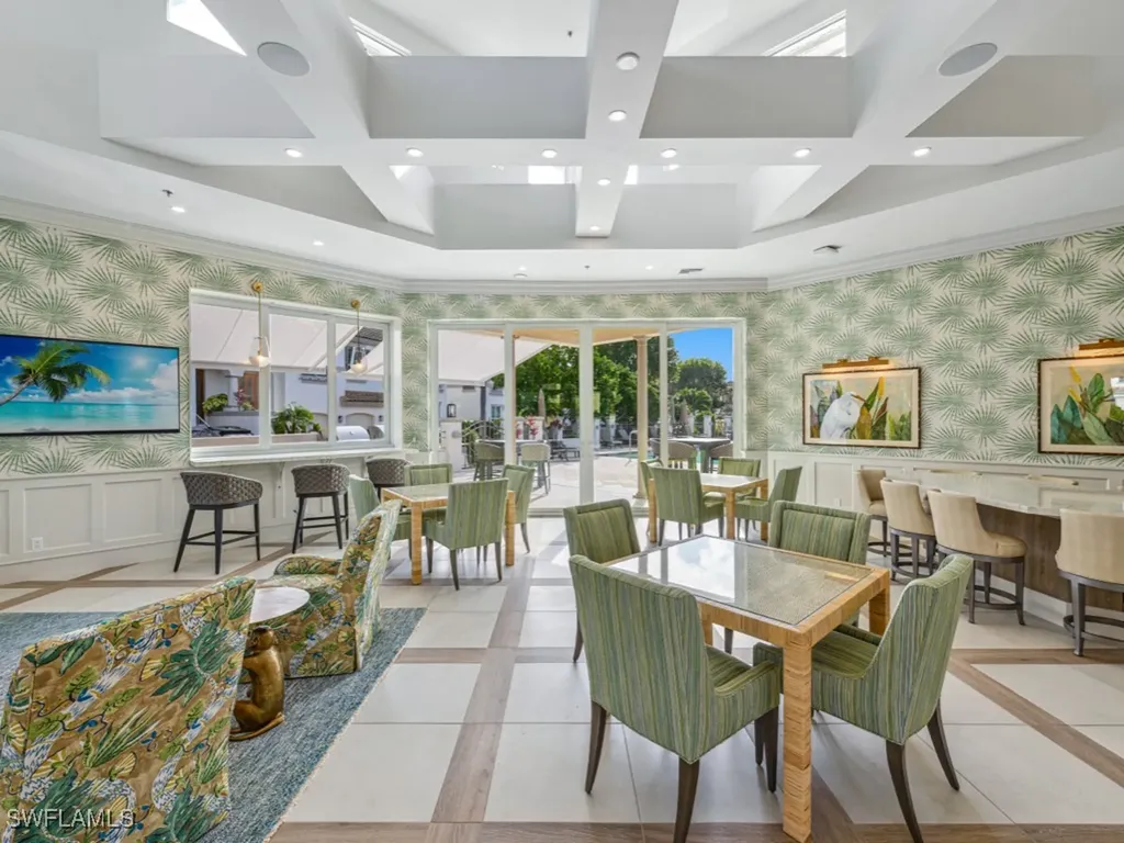 241 Colonade Circle Naples FL 34103