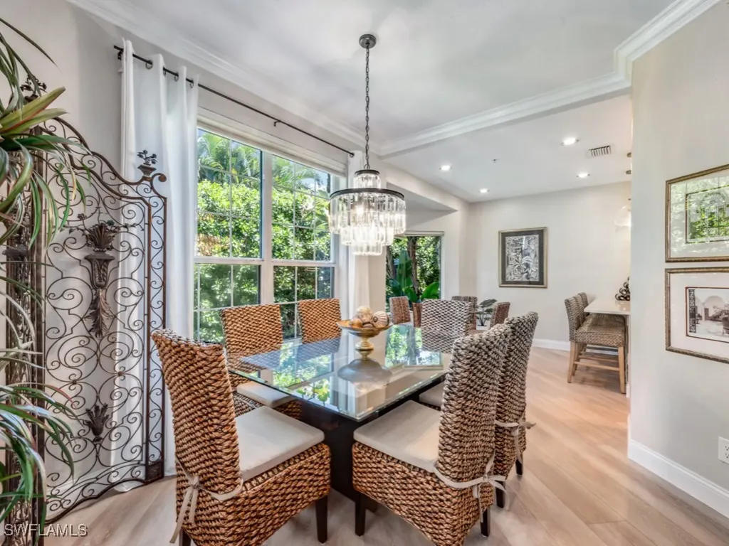 241 Colonade Circle Naples FL 34103