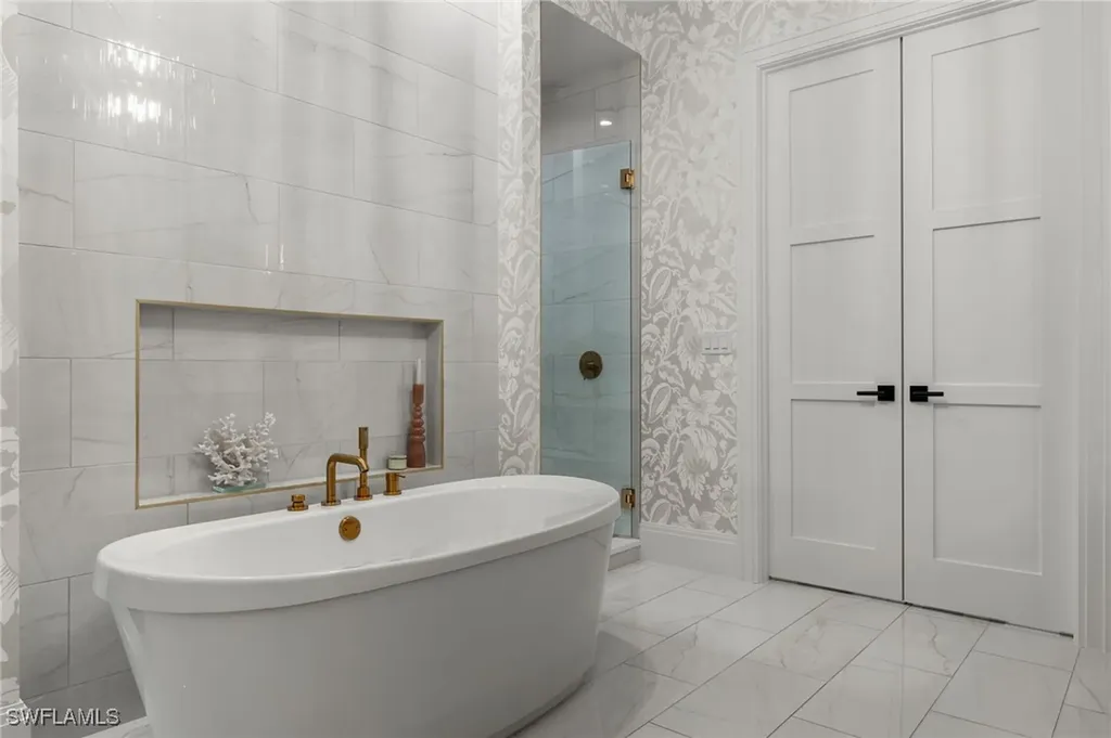 16308 Corsica Way Naples FL 34110